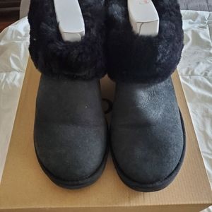 Ugg